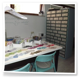 Perlenschrank in der Werkstatt