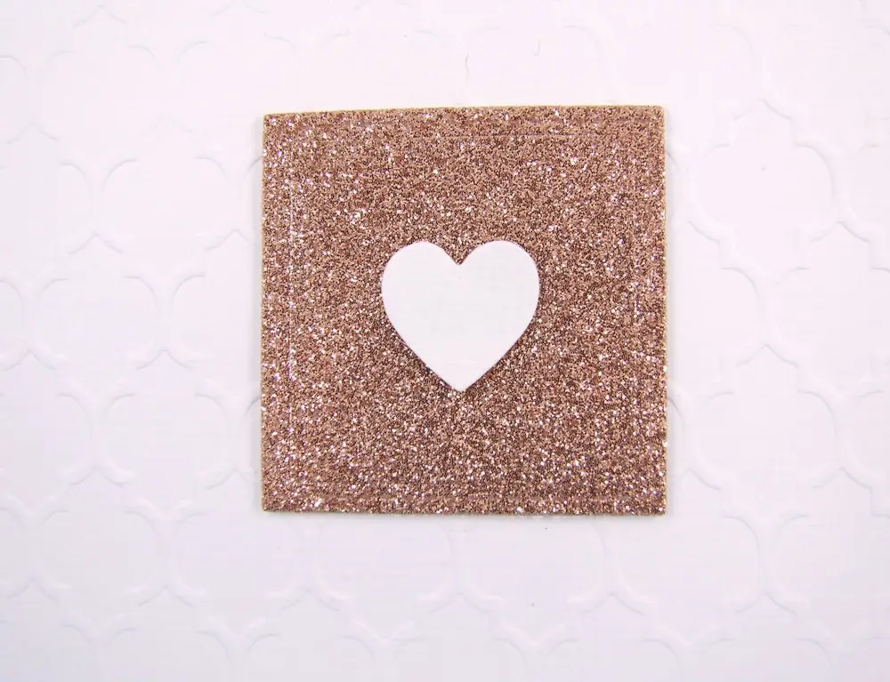 Handgemachte Hochzeitskartemit Glitzerherz